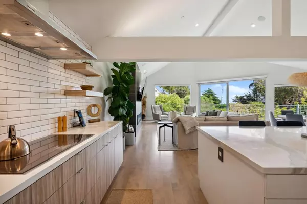 Santa Cruz, CA 95060,112 Eucalyptus AVE