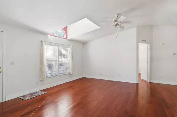 San Jose, CA 95131,2151 Oakland RD 552