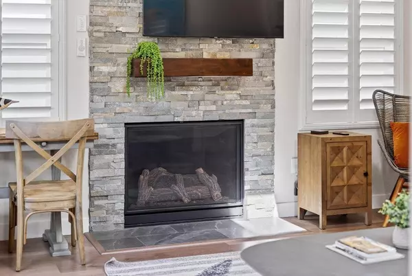 Capitola, CA 95010,425 Riverview AVE