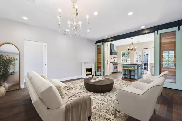 Pacifica, CA 94044,2240 Francisco BLVD