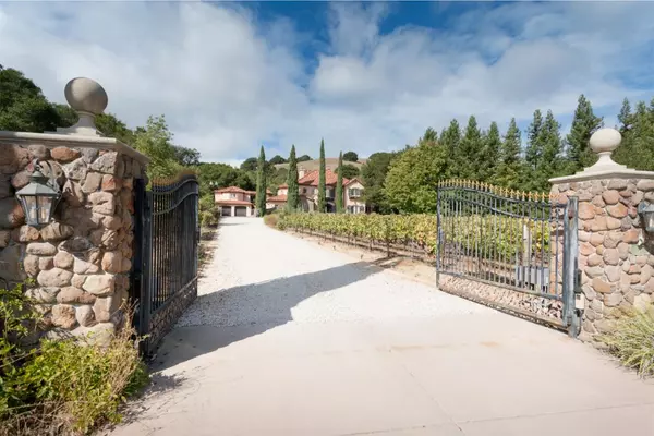 Martinez, CA 94553,5371 Stonehurst DR