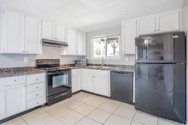 Orangevale, CA 95662,5801-5803 Hazel