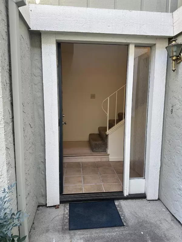 Campbell, CA 95008,101 Redding RD A3