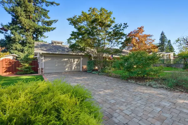 Los Altos, CA 94022,185 Beverly LN