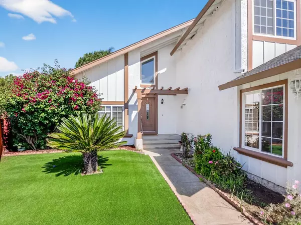 San Jose, CA 95148,3237 Gateland CT