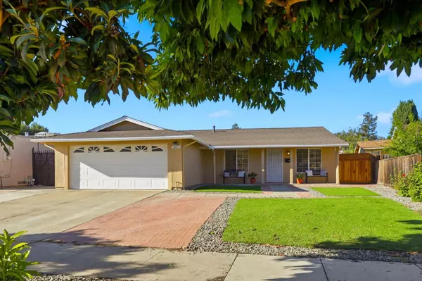 San Jose, CA 95131,1671 Silvertree DR