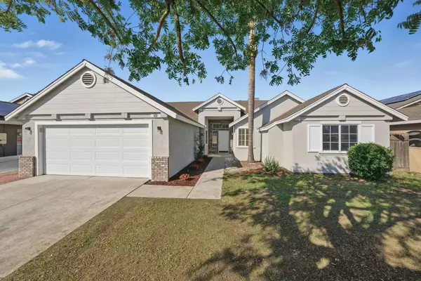 612 Saffron ST, Hanford, CA 93230