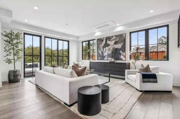 Half Moon Bay, CA 94019,587 Creekside CT