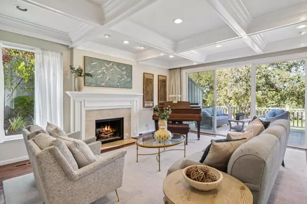 Menlo Park, CA 94025,402 Sand Hill CIR