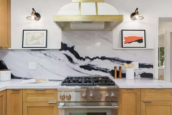 Menlo Park, CA 94025,194 Oak CT