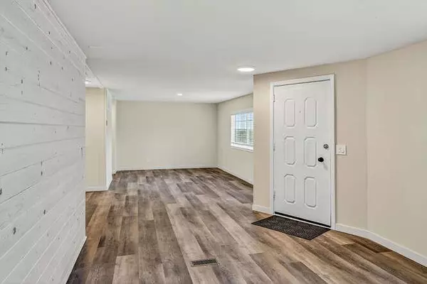 Moss Landing, CA 95039,800 Dolan RD 29