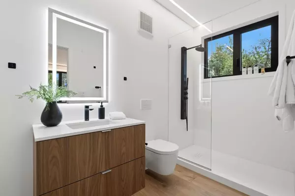 San Jose, CA 95125,2820 Cardinal LN