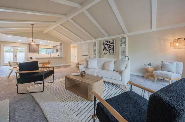 Pacific Grove, CA 93950,52 Country Club