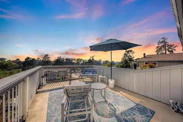 Aptos, CA 95003,445 Monterey DR