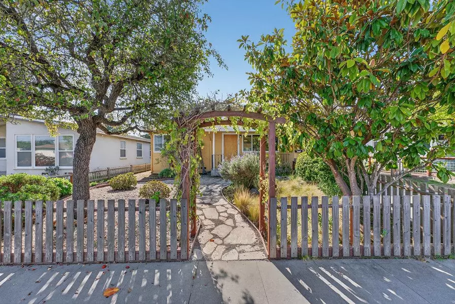 215 Younglove AVE, Santa Cruz, CA 95060