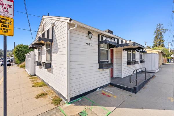 901 River ST, Santa Cruz, CA 95060