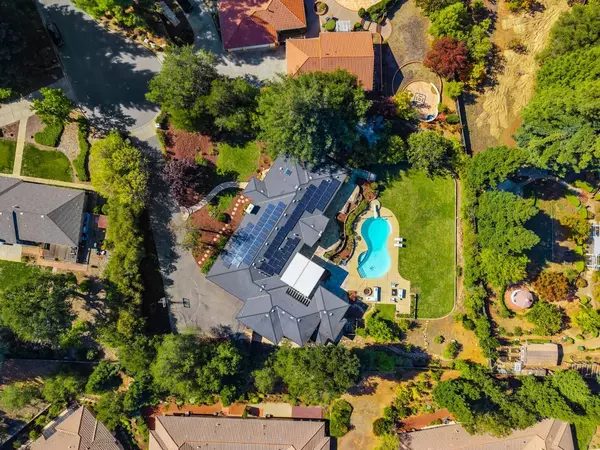 Saratoga, CA 95070,19305 Zinfandel CT