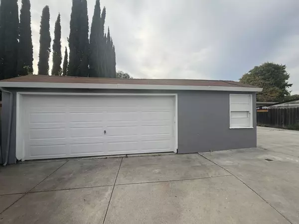 San Jose, CA 95127,369 Doris AVE