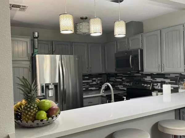 3400 Sullivan CT 120, Modesto, CA 95356