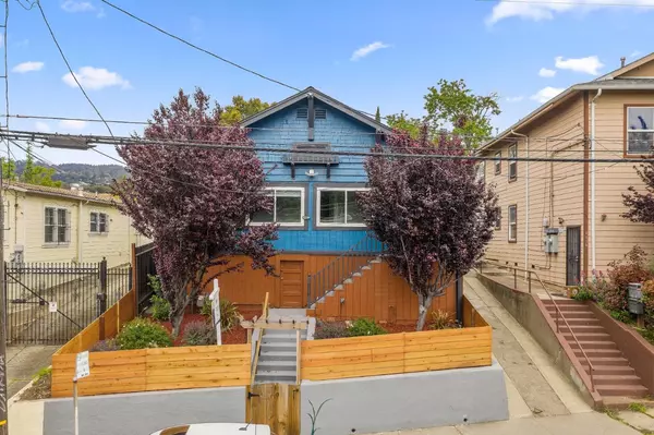 6900 Thornhill DR, Oakland, CA 94611