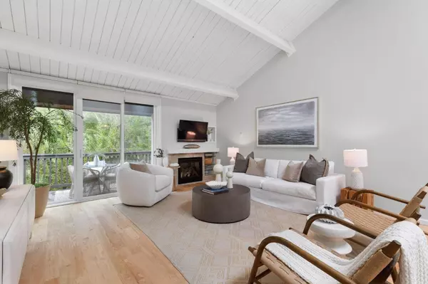 2371 Ticonderoga DR, San Mateo, CA 94402