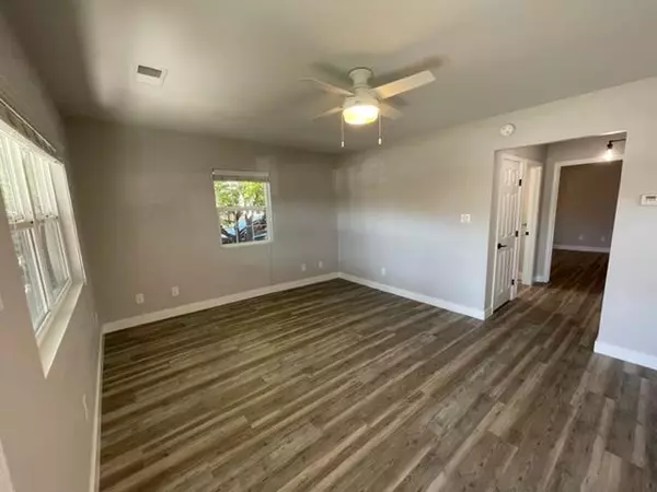 Redwood City, CA 94063,427 Samson ST A