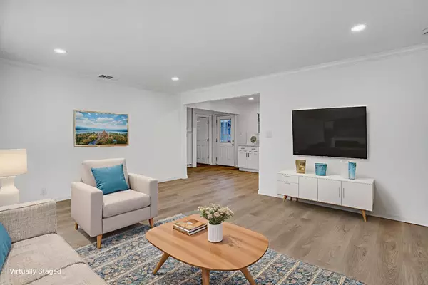 Los Gatos, CA 95032,15965 Blossom Hill RD