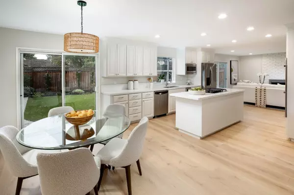 Mountain View, CA 94040,2721 Fairbrook DR