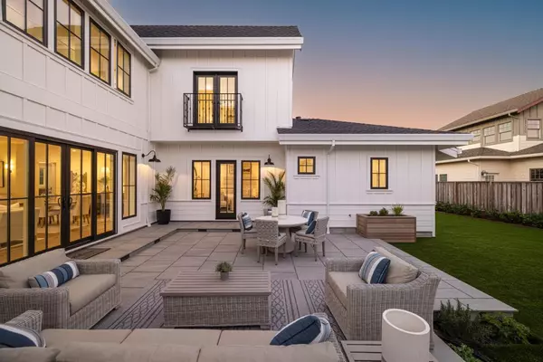 Half Moon Bay, CA 94019,655 Potter AVE