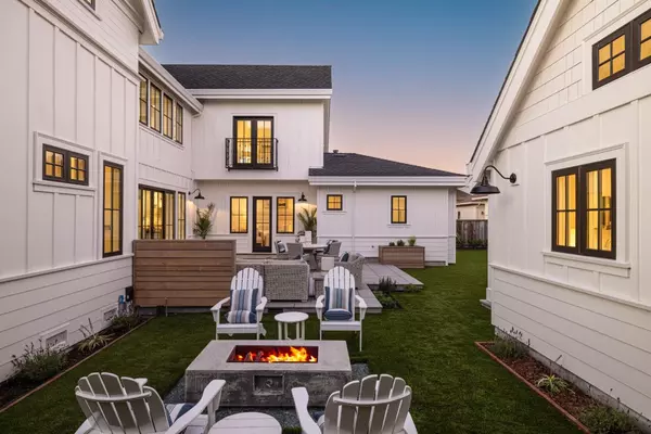 Half Moon Bay, CA 94019,655 Potter AVE