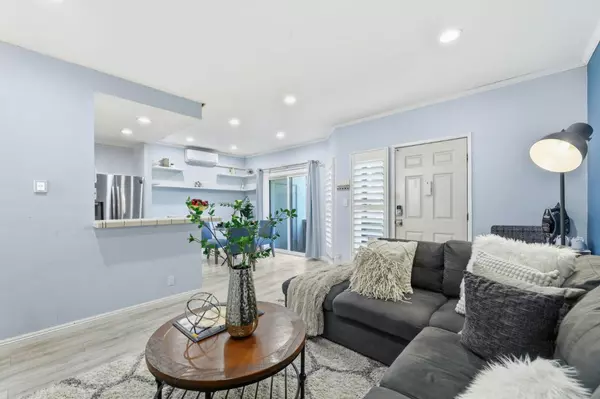 San Jose, CA 95111,297 Kenbrook CIR