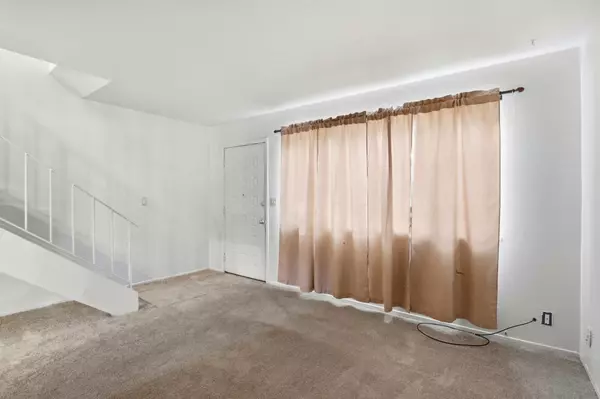 Gilroy, CA 95020,7743 Chestnut ST