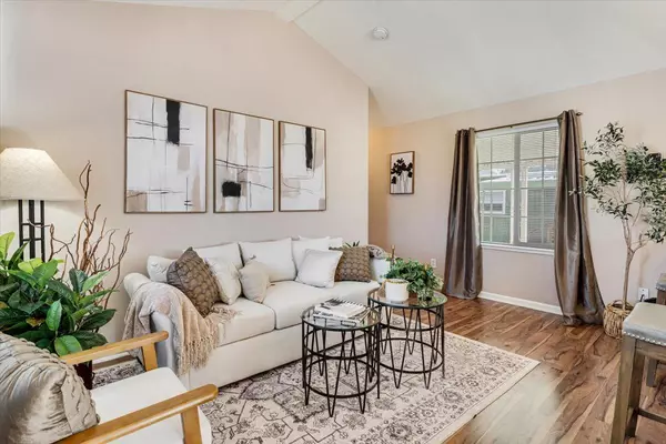 Soquel, CA 95073,999 Old San Jose 53