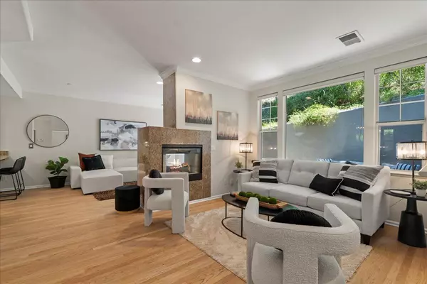 Los Gatos, CA 95032,182 Cuesta De Los Gatos