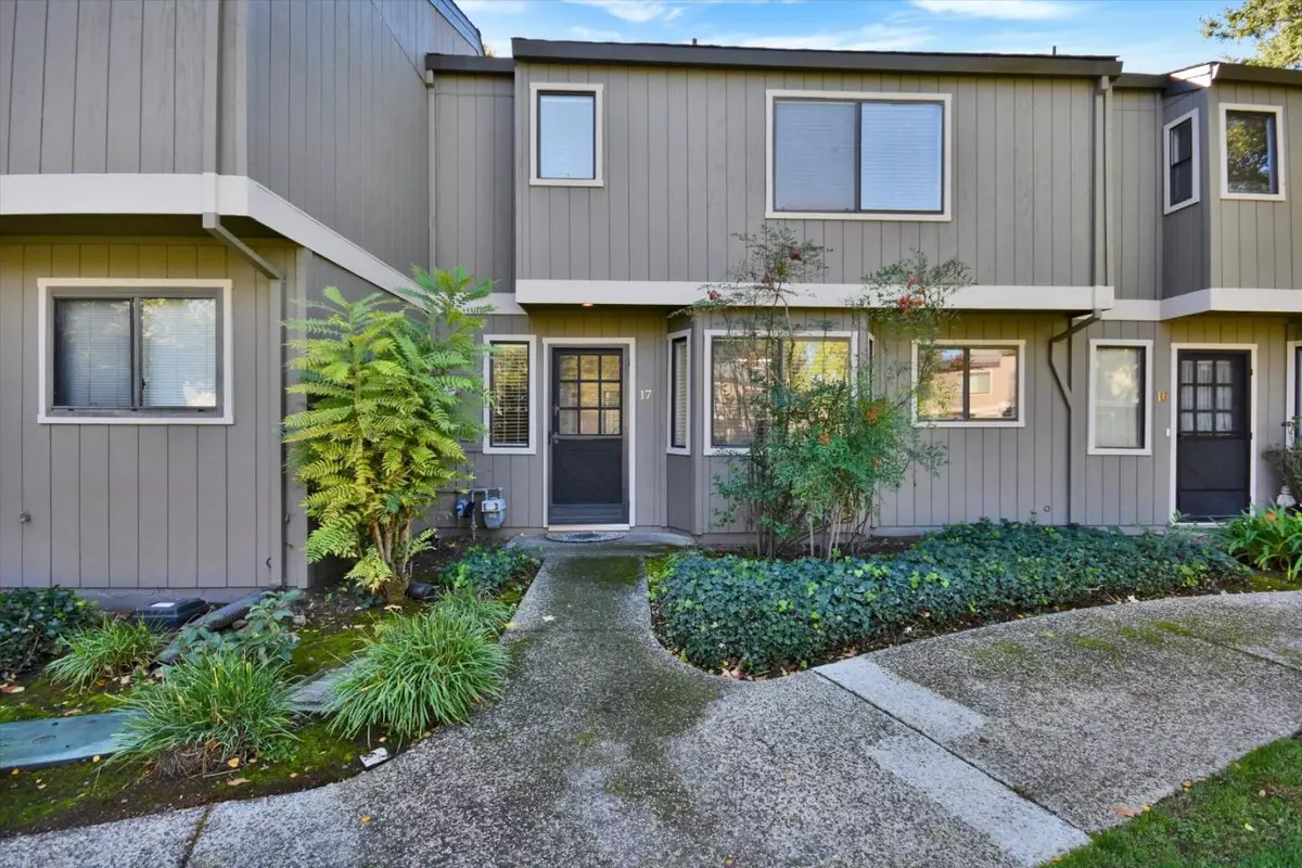 Los Gatos, CA 95032,435 Alberto WAY 17