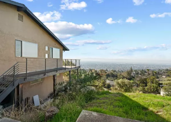 San Jose, CA 95127,10116 Vista Valle CT