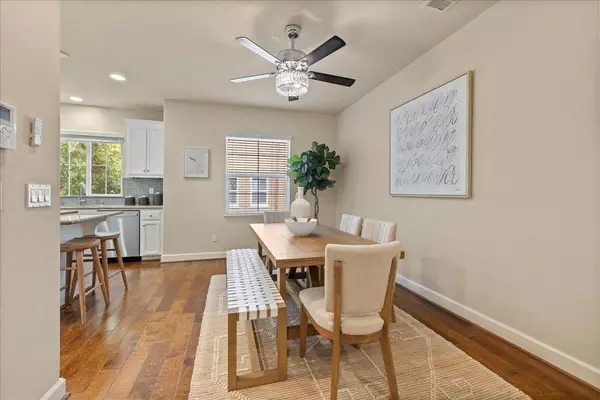 Mountain View, CA 94041,496 Kahlo ST