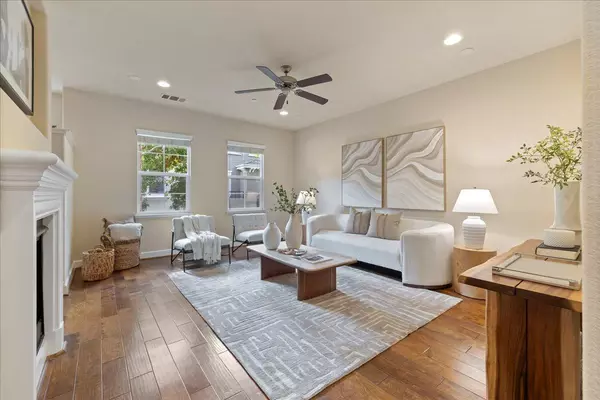 Mountain View, CA 94041,496 Kahlo ST