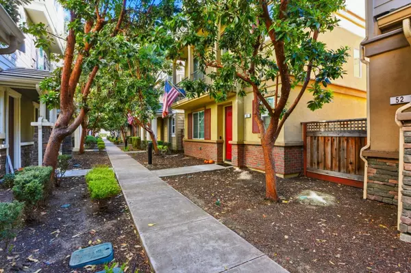 Hayward, CA 94544,56 Regency PL