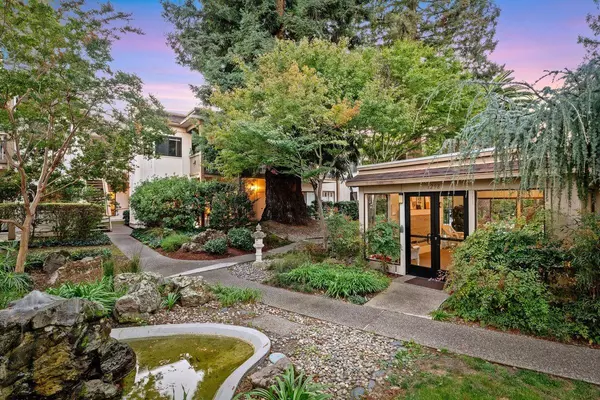 Redwood City, CA 94061,1308 Woodside RD