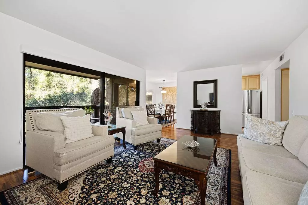 San Carlos, CA 94070,3350 La Mesa DR 10