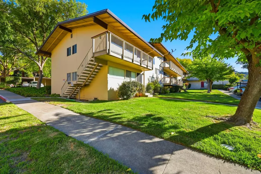 2351 Paloma CT 8, Pinole, CA 94564