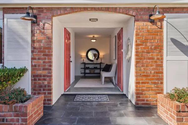 Carmel, CA 93923,25682 Carmel Knolls DR