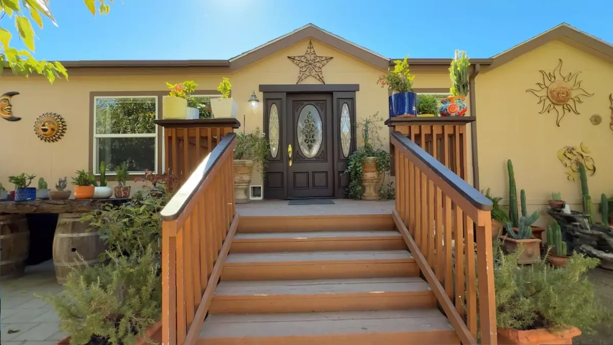 Carmel Valley, CA 93924,37200 Nason RD 18