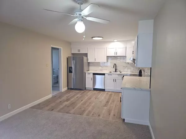 Pacifica, CA 94044,160 Clarendon RD A