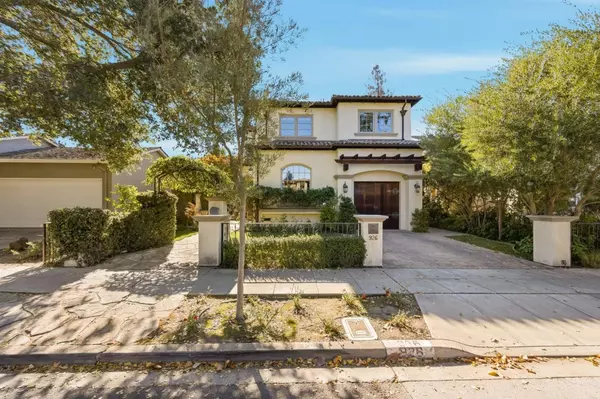 San Carlos, CA 94070,926 Rosewood AVE