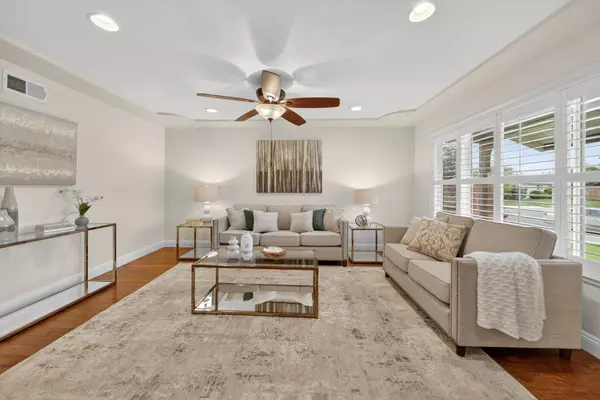 Gilroy, CA 95020,751 La Paloma WAY