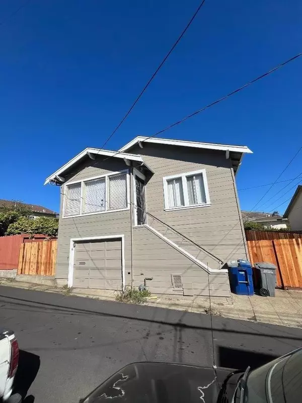 210 7th LN, South San Francisco, CA 94080