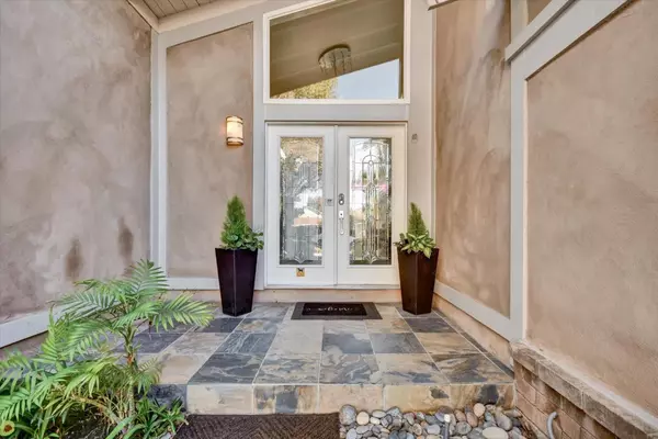 San Jose, CA 95148,3572 Rollingside DR