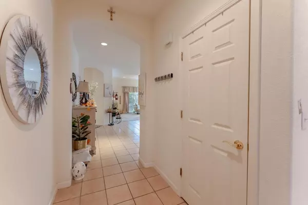 Los Banos, CA 93635,2919 Las Flores CIR